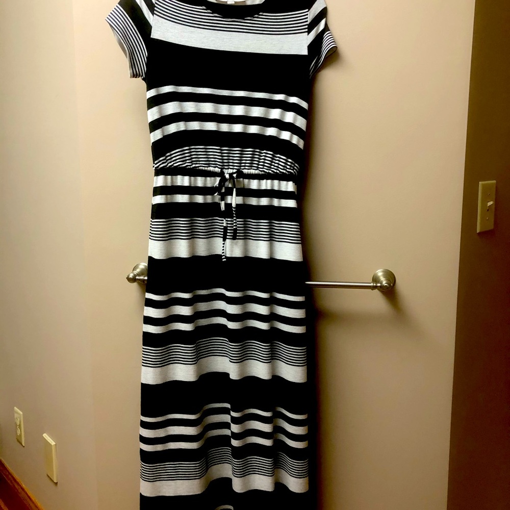 Loft XS Maxi Dress